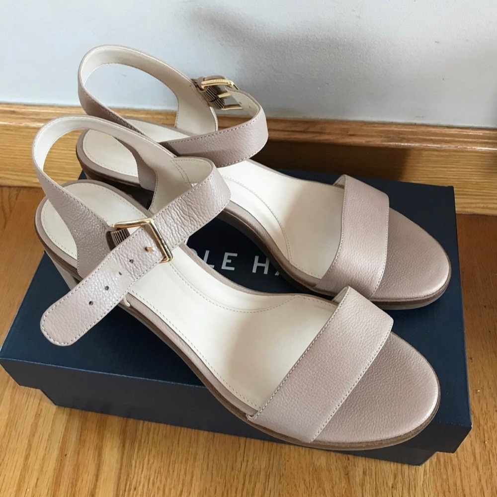 Cole Haan Sandals (Size 9)
